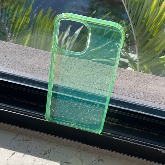 Velvet Caviar iPhone 13 mini glitter green case - Picture 3 of 4